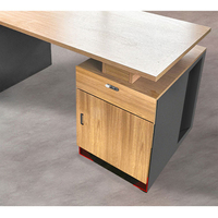 Table d'ordinateur en mélamine en bois rectangulaire à double moteur moderne et contemporain, bureau durable pour la maison, le bureau, l'école et l'hôpital.