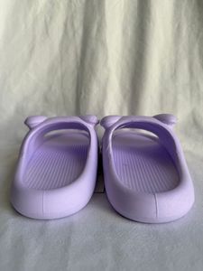 Pantofole viola con decorazione a fiocco, suola in EVA antiscivolo per uso domestico, scarpe da donna per tutte le stagioni - Product Image 2