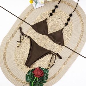 Conjunto de bikini triangular de 2 piezas para mujer, con decoración de conchas y cuentas, estilo halter sin espalda, traje de baño de verano para playa, venta al por mayor - Product Image 5