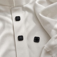 Kancing Tekan Kotak Mewah HONMEO dari Paduan Seng Hitam dengan Area Logo OEM Berbintik Timbul untuk Kancing Logam Thobe Abaya