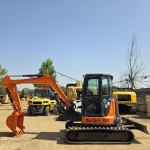 Mini-excavatrice Hitachi ZX55 d'origine japonaise, 55/50, 5 tonnes, d'occasion, multifonctionnelle, avec moteur, boîte de vitesses et engrenages. - Product Image 6