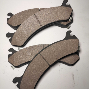 Rotores de pastillas de freno 44060-EB326 Nueva condición 1996 para Toyota para Corolla para Subaru Forester para Toyota Axio Maxus T60 Zapata de freno - Product Image 1