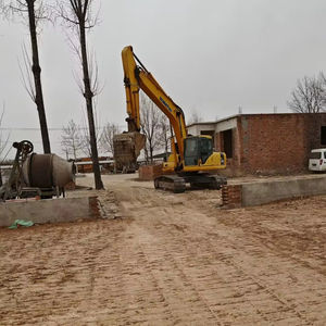 รถขุดตีนตะขาบ Komatsu PC220-7 มือสองคุณภาพสูง 22 ตัน ของแท้จากญี่ปุ่น ราคาดี มีสินค้าในสต็อก พร้อมใบรับรอง CE - Product Image 1