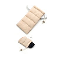 Étui à lunettes en duvet de couleur beige avec cordon de serrage, étui à lunettes, emballage pour lunettes, sac à lunettes de soleil en duvet
