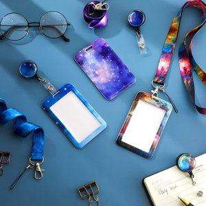 Carte de lanière en PVC tendance colorée personnalisée carte de travail de lanière en ABS carte d'exposition cadeau d'affaires scolaire - Product Image 2