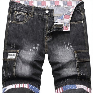 Shorts en jean respirant brodés bleu clair style urbain vintage pour homme grande taille 48 - Product Image 1