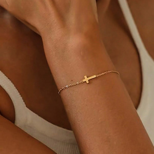 Pulsera de Acero Inoxidable Chapada en Oro Minimalista y Moderna con Cuentas Cruzadas para Mujer, Gran Venta 2025 - Product Image 2