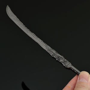 Modèle d'arme artisanale tout en métal, accessoire de film et de télévision, « Assassinat du romancier », fantôme aux cheveux rouges, épée jouet de 22 cm - Product Image 5