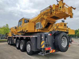 130TON Camion Grue QY130KH Nouvelle Grue Mobile avec Boom en U à 7 sections pour les Perations de levage lourd - Product Image 3