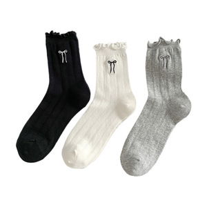 ถุงเท้าผู้หญิงสไตล์เกาหลีแบบใหม่ ระบายอากาศได้ดี แต่งโบว์ ปักลาย ผ้าฝ้ายผสม ใส่สบาย เรียบง่าย ขายส่ง - Product Image 5