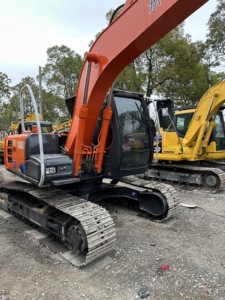 Hitachi Zaxis120 Mini pelle hydraulique sur chenilles utilisée à faible temps de travail d'occasion à bas prix Pompe à moteur Engrenage moteur inclus - Product Image 3