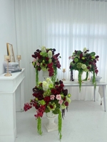 Arrangement floral artificiel réaliste vert Bourgogne luxueux en soie, roses et orchidées, pour centres de table de mariage, allée et photomaton