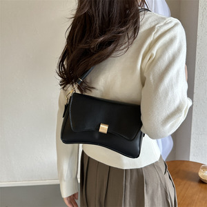 2026 New Korean Retro Style Small <b>Square</b> Bag Ins Fashion Versatile Women Shoulder Crossbody Bag Daily Casual Handbag - Product Image 3