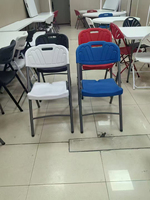 Chaises pliantes blanches modernes en plastique écologique pour l'extérieur, idéales pour les mariages, les événements, les hôtels et les salons – Vente en gros