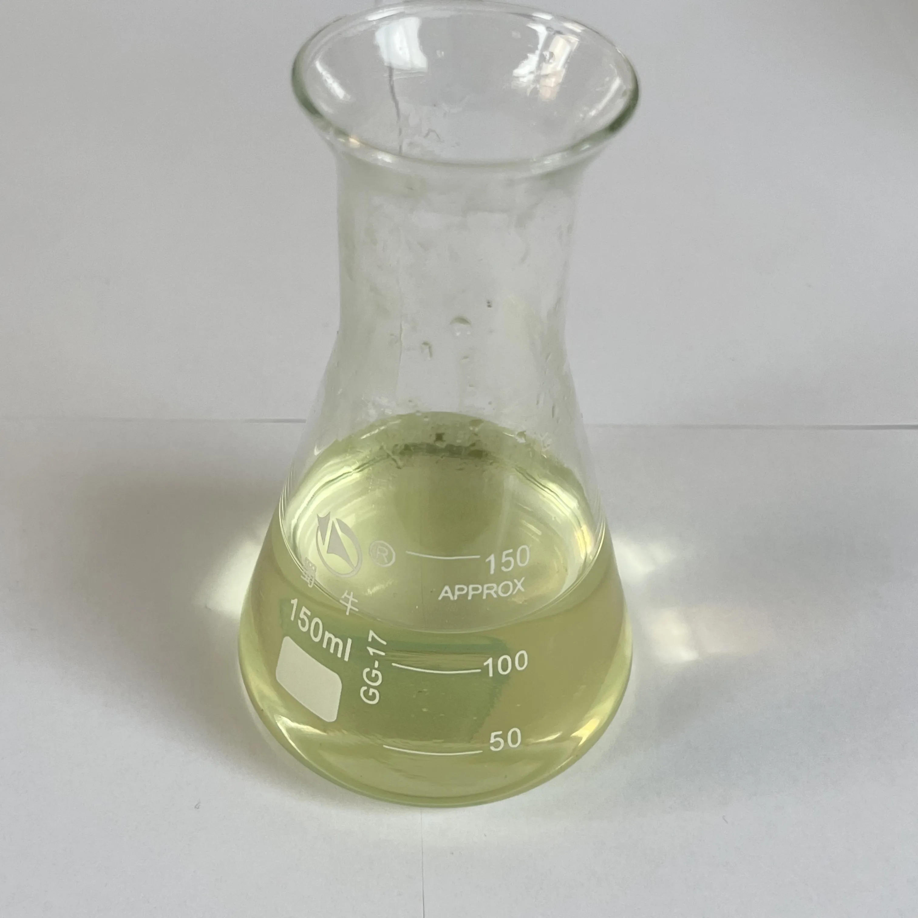 57% सांद्रता अमोनियम बिसल्फाइट का उपयोग कारमेल रंग योजकों के उत्पादन में किया जाता है