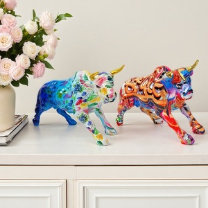 Figura Decorativa de Vaca con Cuernos Dorados, Esculpida en Resina Epoxi, Estilo Artístico, Lujoso y Creativo, para Sala de Estar, Mueble de TV, Escritorio, Regalo - Product Image 3