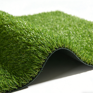 Gazon synthétique en gros 20mm/50mm/60mm, <span class=keywords><strong>tapis</strong></span> de gazon artificiel haute densité ignifuge et souple pour revêtements de sol sportifs extérieurs - Product Image 1