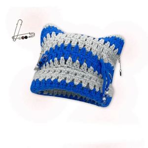 Vente en gros de chapeaux carrés en crochet faits à la main pour femmes, multicolores, style punk - Product Image 2