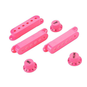 Ensemble de 3 capuchons de micros et boutons de <span class=keywords><strong>guitare</strong></span> rose, <span class=keywords><strong>1</strong></span> volume, <span class=keywords><strong>2</strong></span> tonalités, et bouton de commutateur pour remplacement de <span class=keywords><strong>guitare</strong></span> ST - Product Image 3