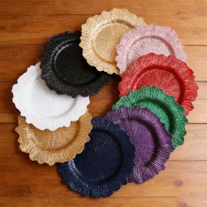 Assiettes de présentation rondes en plastique de 13 pouces avec bord festonné et motif floral corallien pour la décoration de mariages et de fêtes Dish Company UV - Product Image 1
