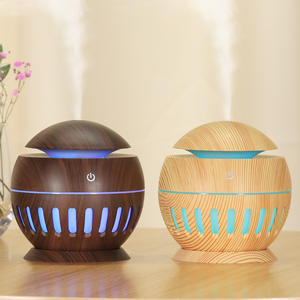 Creative New Humidifier USB Home Bedroom Desktop Atomizer <b>Wood</b> Design <b>Moisturizing</b> Night Light Less Than 0.5L Capacity - Product Image 4