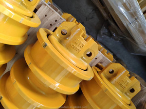 Máy Ủi Đất Dozer Bộ Phận Theo Dõi D60 D65 D65EX-12 Theo Dõi Dưới Hỗ Trợ Con Lăn Trên Dưới - Product Image 2