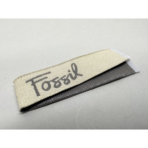 Etiqueta tejida hecha de reciclaje personalizada, etiqueta de cuello de ropa de alta densidad de Damasco, etiquetas de bandera de marca de diseño de logotipo moderno a la moda - Product Image 4