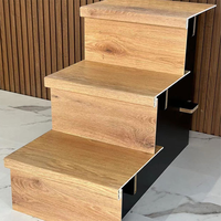Marches d'escalier modernes en SPC, aspect bois, avec nez de marche intégré, pour escaliers résidentiels et commerciaux sécurisés