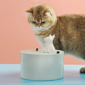 Fontaine à eau pour chat en céramique, grande capacité, bol à eau circulante automatique pour chats, distributeur d'eau pour animaux de compagnie - Product Image 1