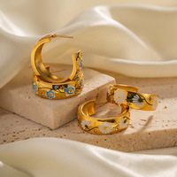 Boucles d'oreilles grande fleur blanche en acier inoxydable plaqué or 18 carats boucles d'oreilles design de niche à l'épreuve des couleurs