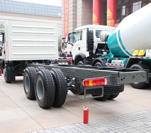 Nouveau camion tracteur lourd Sinotruk Howo 6x4 10 roues de Chine à prix abordable à vendre - Product Image 3