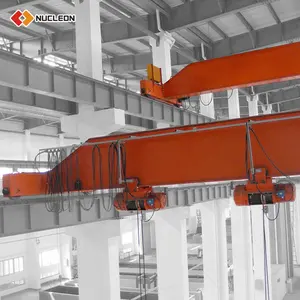 Trailer mounted gantry crane