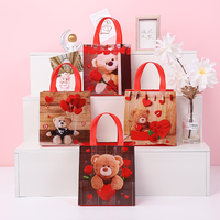 Sac fourre-tout non tissé d'épicerie imprimé au détail de logo personnalisé conception d'ours de cadeau de la Saint-Valentin pour des achats pratiques