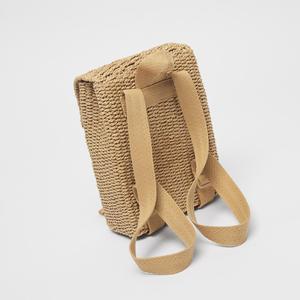 Mini Mochila de Paja para Mujeres, Niñas y Estudiantes con Diseño de Casa Bordada y Forro de Poliéster Tejido - Product Image 5