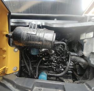 Mini-excavatrice sur chenilles Komatsu PC35 d'occasion, certifiée CE japonaise, avec composants de pompe essentiels, 3500 kg - Product Image 6