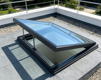 Fenêtre de toit en verre motorisée intégrée tout-en-un moderne, pré-assemblée, alimentée par l'énergie solaire, écologique, télécommandée