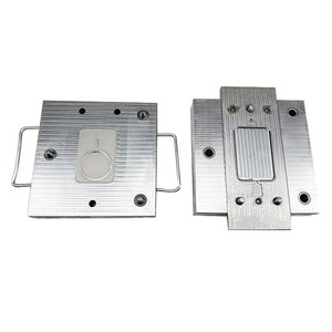 Conception et fabrication sur mesure de moules pour pièces automobiles, coques en plastique avec usinage de précision CNC, SolidWorks - Product Image 1