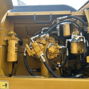 Excavatrice sur chenilles hydraulique d'occasion Caterpillar Cat336D, modèle 2020, 36 tonnes, capacité de la benne de 1,9 m, belle, à faible consommation de carburant - Product Image 5