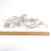 Accessoire floral unique en strass de cristal à 12 facettes pour robe de mariée, technique de couture, utilisation polyvalente pour sacs, vêtements, chaussures YUGU