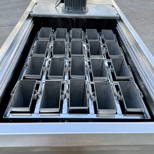 Machine à fabriquer des blocs de glace industrielle commerciale de 0,5 tonne/24h, 20 pièces par cycle - Product Image 3