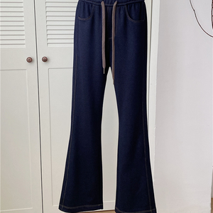 Vaqueros acampanados para mujer, elegantes y con estilo. - Product Image 6