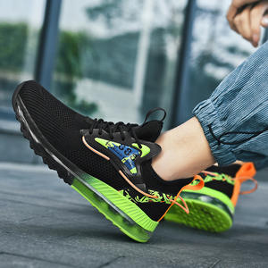 Chaussures de marche respirantes à lacets en maille à la mode légères pour hommes avec coussin antidérapant et durable pour tenue décontractée - Product Image 4