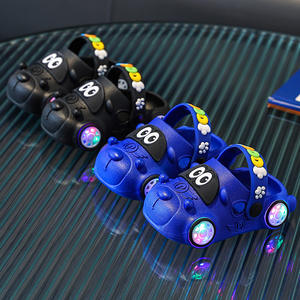 2025 lueur dans le noir enfants sandales pantoufles d'extérieur pour garçons bout fermé chaussures lumineuses chaussures d'été respirantes pour enfants - Product Image 2