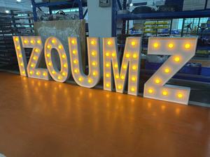 Insegna Luminosa al Neon Mr & Mrs per Eventi Nuziali 2025, Lettere Giganti da 4 Piedi per Pubblicità Aziendale - Product Image 4