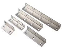 Chine Usine Personnalisable En Acier Inoxydable 304 En Forme De L Support D'armoire D'angle avec Processus D'estampage pour Quincaillerie De Meubles