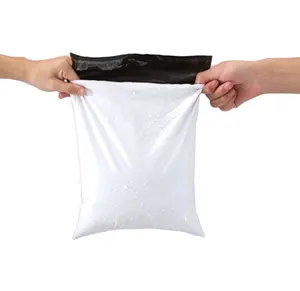 Échantillons gratuits sacs d'emballage d'expédition sacs d'expédition personnalisés prix raisonnable blanc poly mailer sacs d'expédition