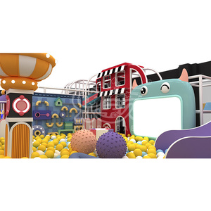 Aire de jeux intérieure douce sur le thème des macarons, avec piscine à balles, jouets électriques, jeux souples pour enfants, trampoline et toboggans - Product Image 6