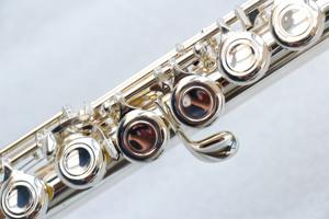 FFL-250S haute qualité Cupronickel flûte haut de gamme C argent plaque 16 trou fermé flûte Instrument pour étudiant - Product Image 4