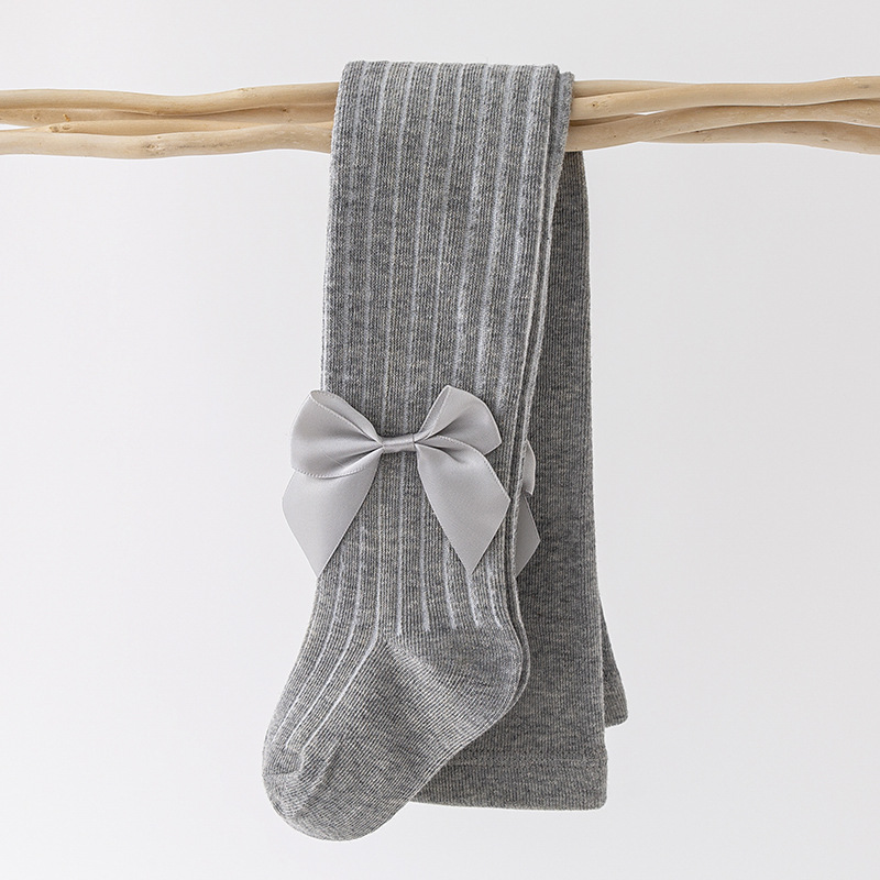 Gray-bowtie