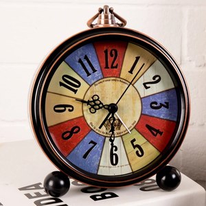 Đồng hồ báo thức điện tử sáng tạo, sinh viên cá tính đơn giản và im lặng Đồng hồ retro kim loại phong cách Châu Âu, phong cách Mỹ - Product Image 1